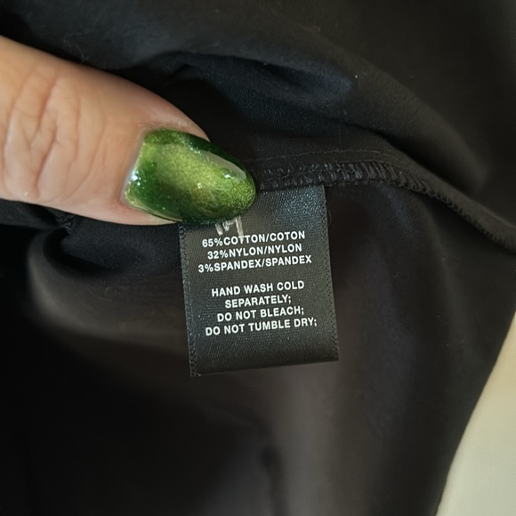 Lafayette 148 NY Neiman Marcus sleeveless tuxedo button down blouse size 12 - Picture 7 of 7